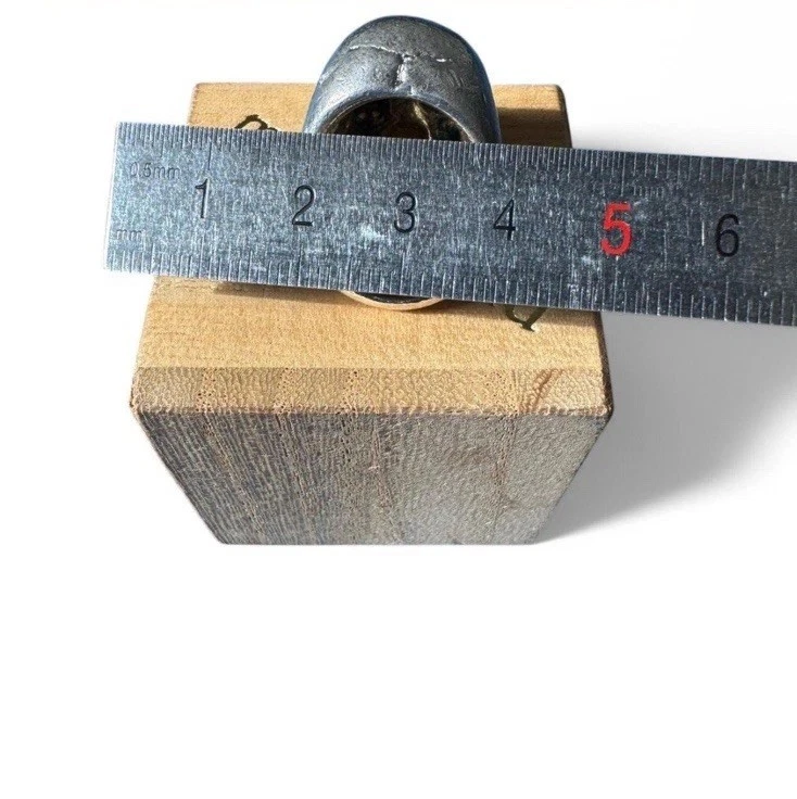 ANILLO OJOS CRISTAL MASTERMIND JAPÓN Foto 2 de 4