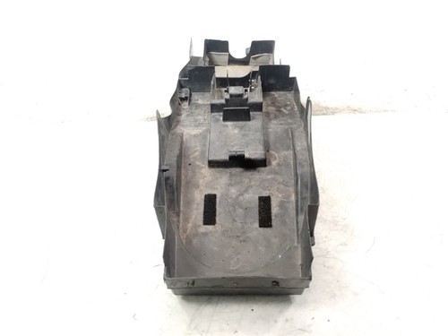 00-03 Suzuki GSXR 750 600 Rear Undertail Battery Tray Cover - Picture 3 of 9
