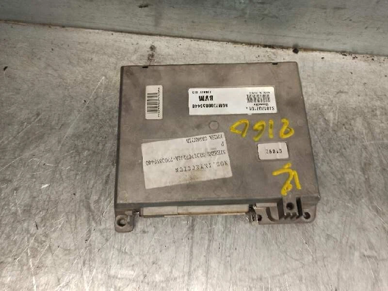 7700850440 centralina motore per RENAULT 19 1.7 1992 3536826 - Immagine 2 di 3