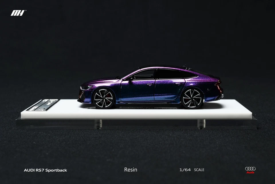 1/64 scale Motorhelix Audi RS7 Sportback Resin car model - Immagine 2 di 2