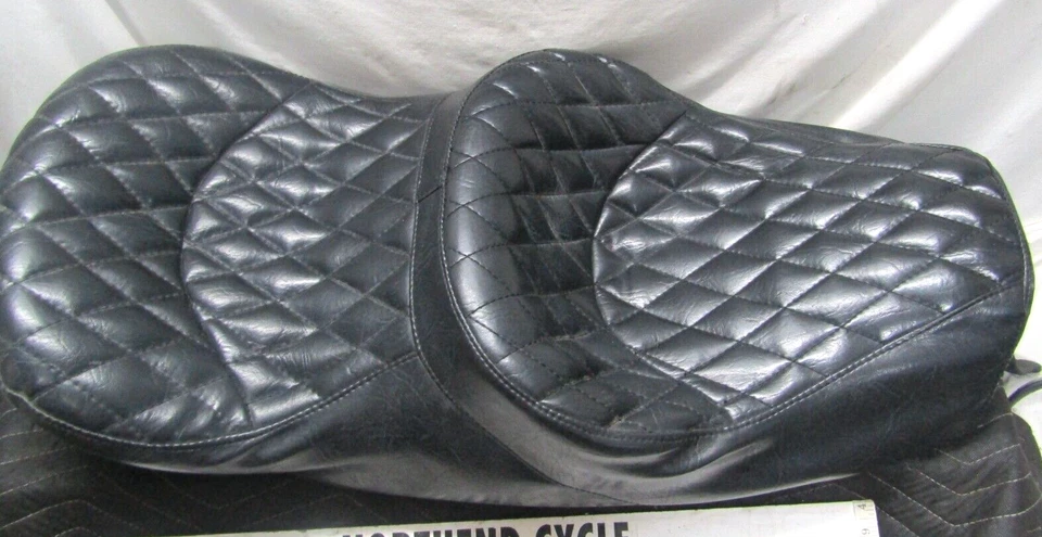 Assento de passeio confortável Honda Goldwing GL1000 75-79 Saddlemen 2-Up H148 ST445 - Imagem 3 de 4
