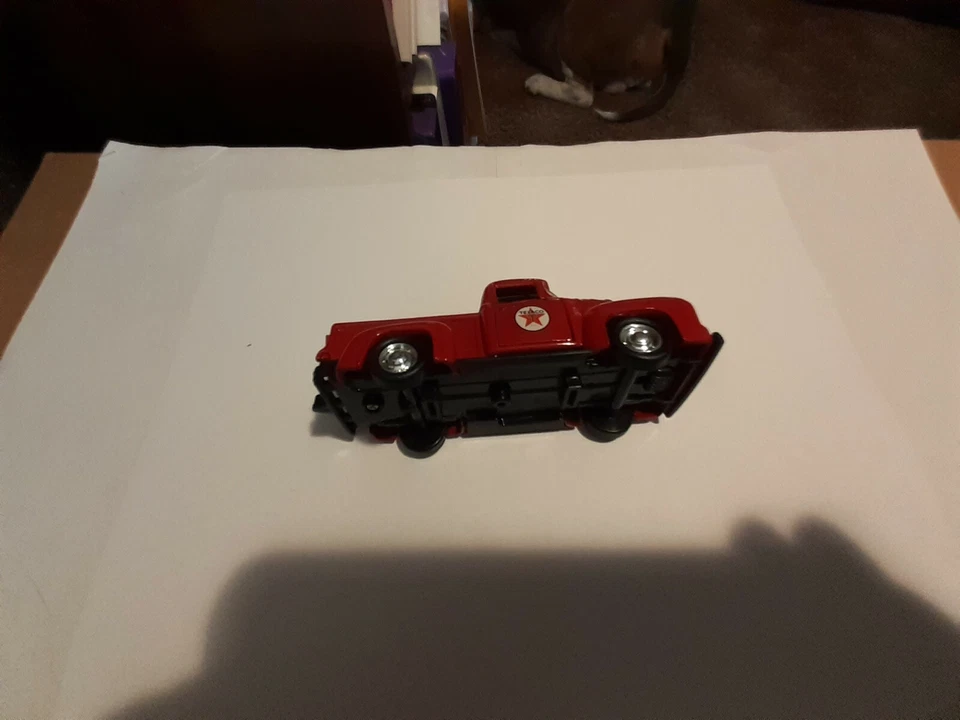 Camión publicitario Ford 100 Texaco 1956 rojo puertas fundidas a presión puerta abierta y trasera Foto 2 de 4