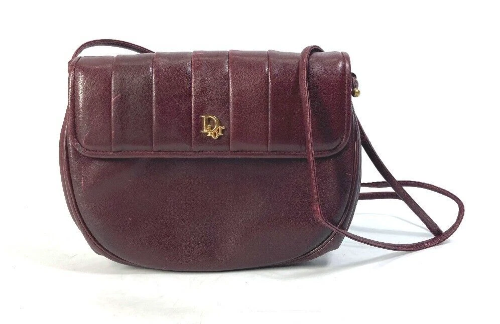 Sac bandoulière Christian Dior pochette cuir rouge or quincaillerie logo