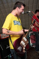 Jon Simmons de Balance And Composure actúa en Cockpit en agosto - Foto antigua