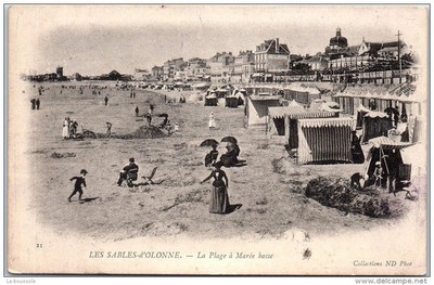 85 LES SABLES D'OLONNE - La plage has low tide ---