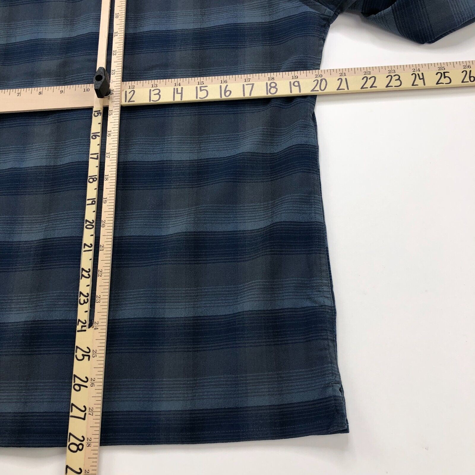 Lululemon Medium Button Long Sleeve Polyester Str… - image 8