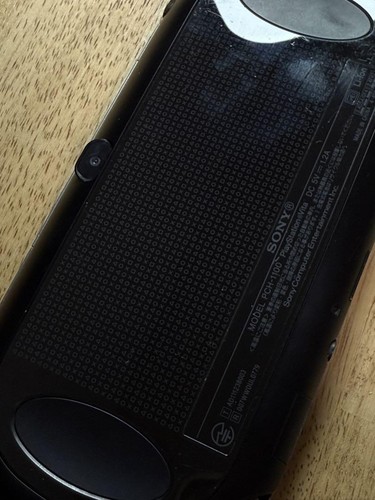 Playstation vita 3G / Wi-Fi model CRISTAL BLACK PCH-1100 japan 1000 series *2 - Picture 5 of 10