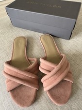 Ann Taylor Gretel Suede Slides Sandals 118 New In Box Paloma Pale Pink Size 9