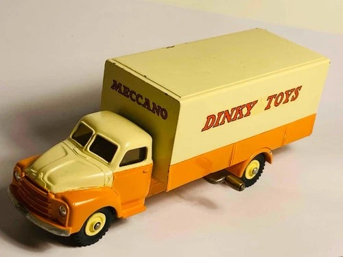 Dinky Supertoys #930 Bedford Pallet Jekta Van - Restored Vintage (ref45)