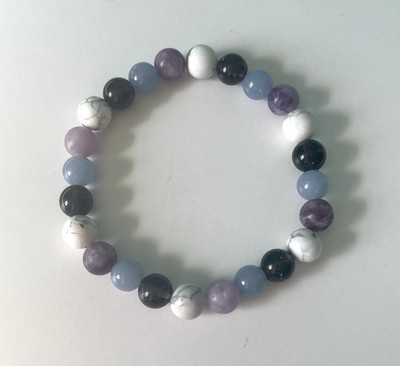 Crystal Bracelet With Howlite And Amethyst 