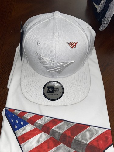 TRIPLE WHITE PAPER PLANES HAT 