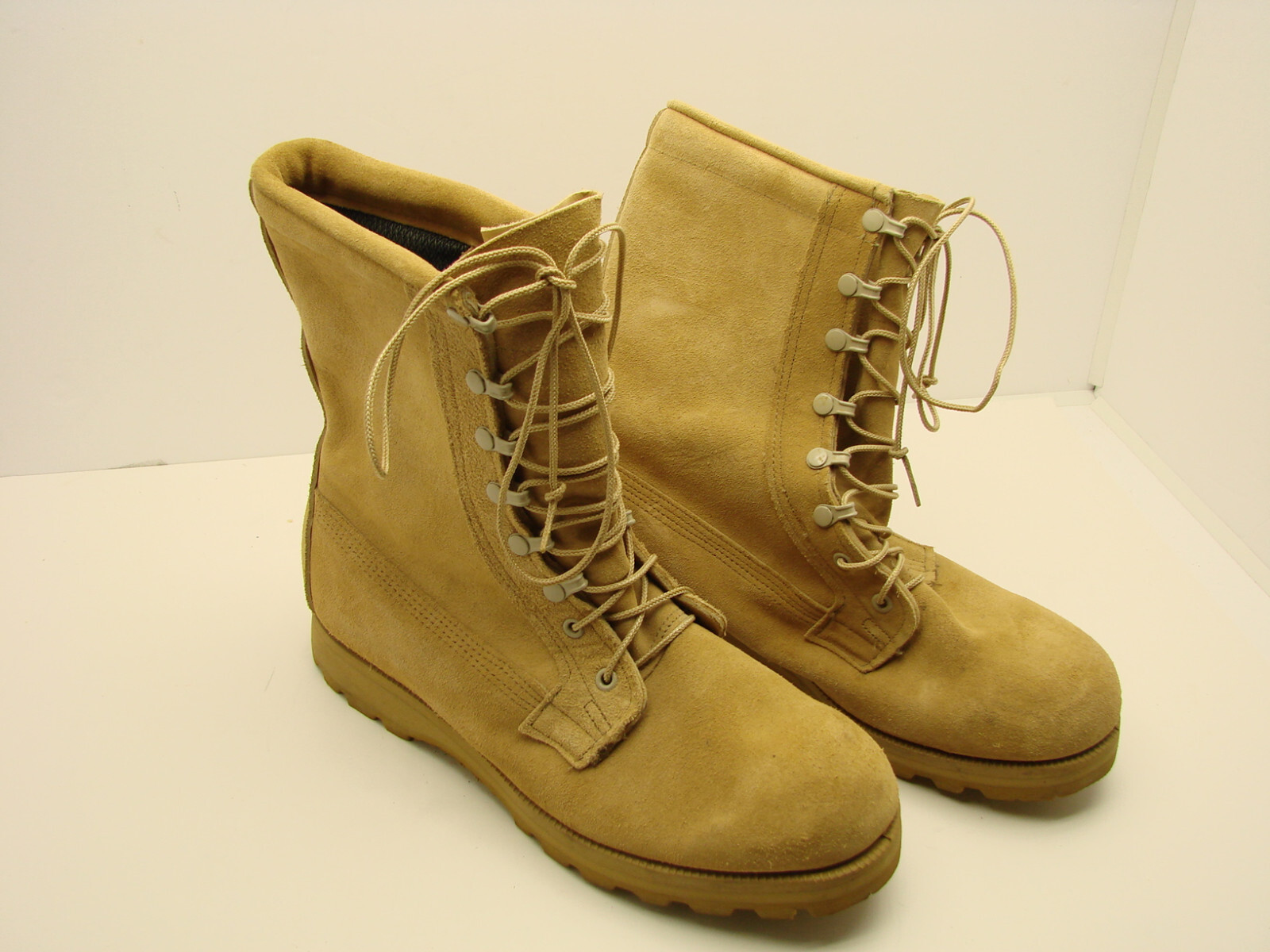 Belleville Mens ICWT GoreTex Combat Boots Tan Size 1… Gem