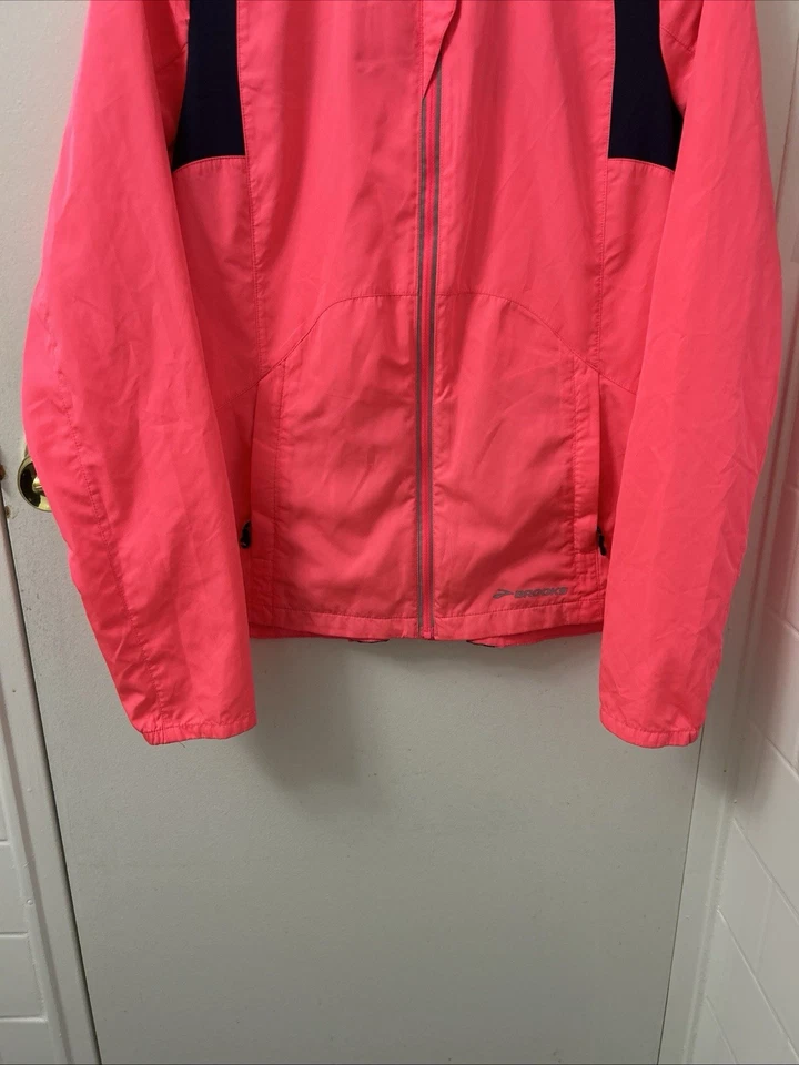 Brooks 轨道夹克女式小号粉色轻便全拉链风衣标志 L/S — 第 3/4 张图片