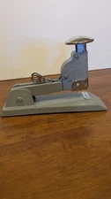 Vintage Swingline No. 13 Heavy Duty Desktop Stapler Tested Made In USA 