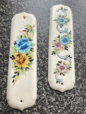2 Vintage Axe Vale Pottery Devon England Hand Painted Door Plates Wall Plaques