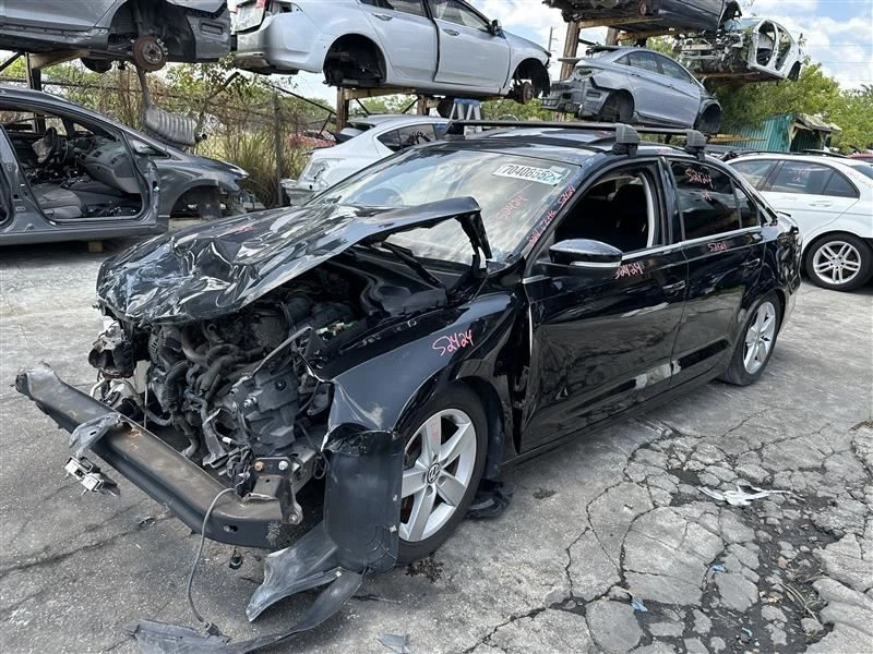 Actuador cerradura puerta conductor delantero izquierdo 2013 14 15 16 Volkswagen Jetta Foto 2 de 4