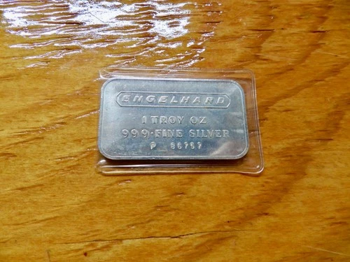 Vintage Engelhard 1 Troy Ounce .999 Fine Silver Bar Frosted Texture Back Bullion
