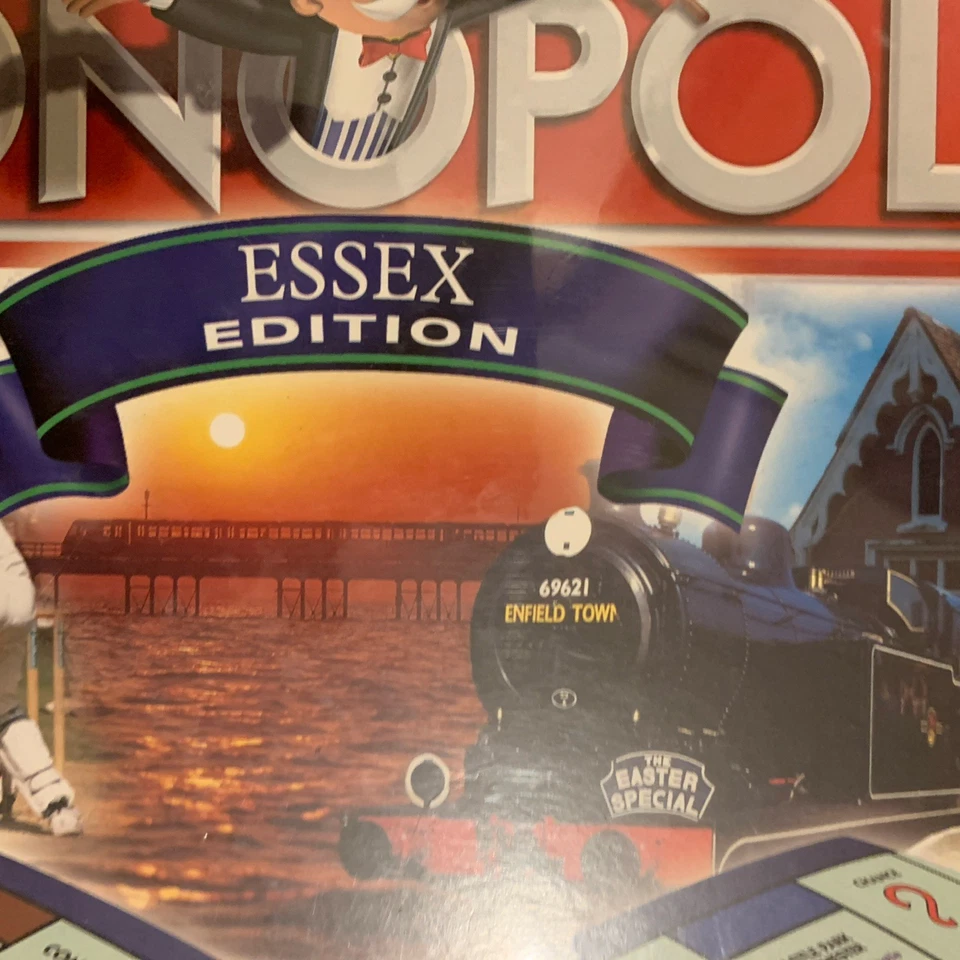 Brand New And Sealed Monopoly Essex  Hasbro Inc 2001 Edition. Complete Set - Image 2 of 4