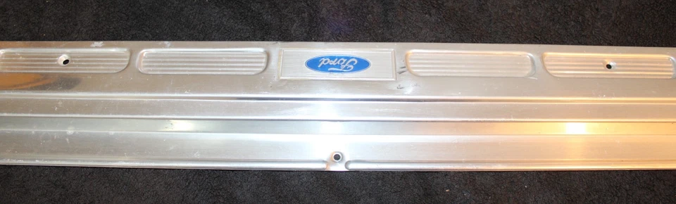 1965-1968 Mustang Conv GT GTA Shelby НОВЫЙ ИЗ СТАРЫХ ЗАПАСОВ ТРАНСФОРМИРУЕМЫЙ ДВЕРНОЙ ПОРОГ НАКЛАДКА НА ПОТЕРТОСТИ - Изображение 2 из 4