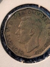 1944 Great Britain 3 pence (threepence) Circulated Corrosion