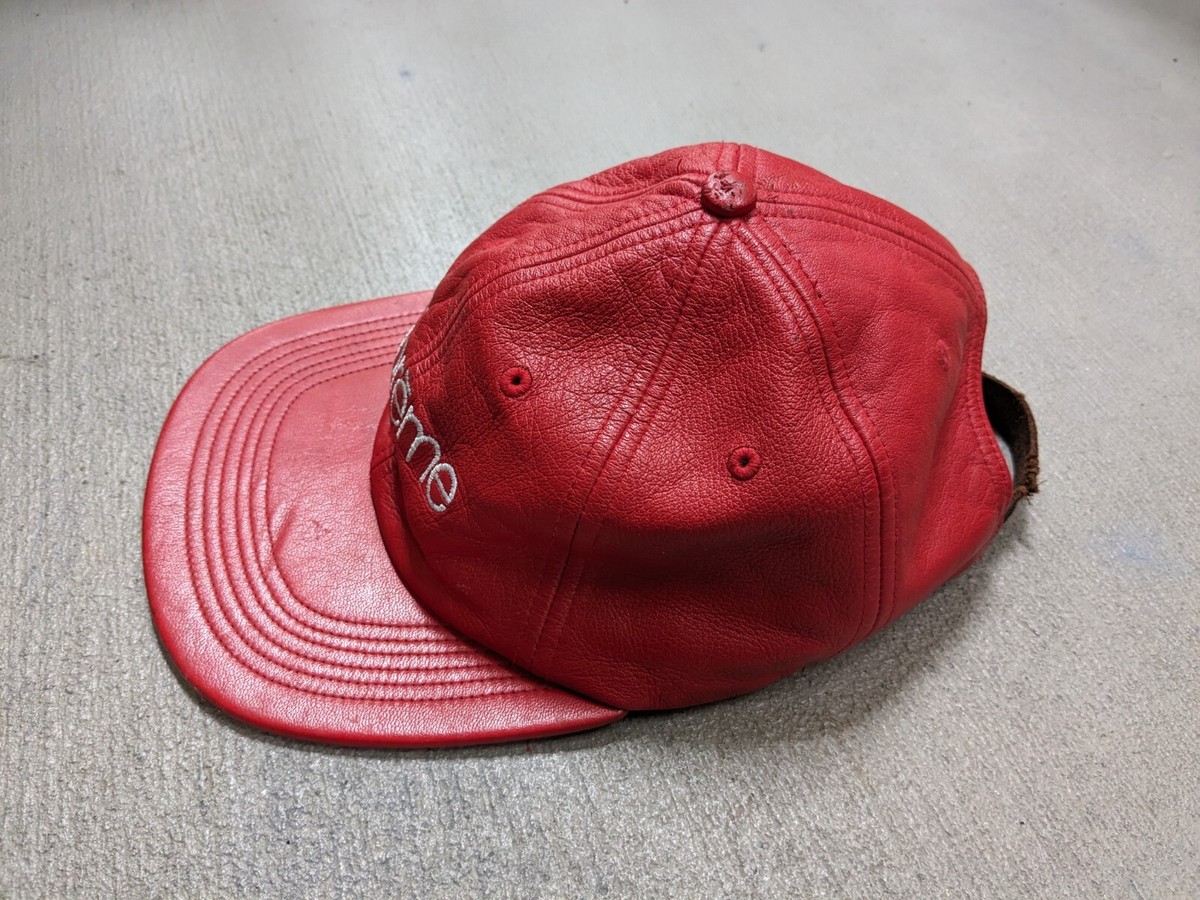 帽子 supreme Leather Classic Logo 6 Panel Cap Supreme - Leather Classic Logo 6-Panel - UG.SHAFT
