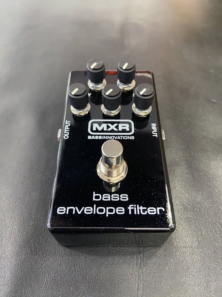 MXR M82 Bass Innovations Bass Envelope Filter Effect Pedal MXR M82 Bass Innovations Bass Envelope Filter Effect Pedal