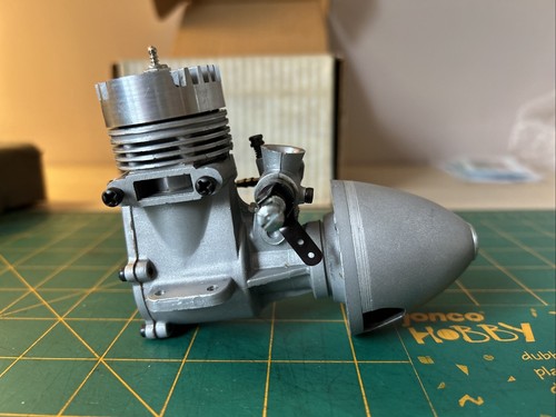 Fox Delux 40 BBRC Motor mit Schalldämpfer - Bild 7 von 15