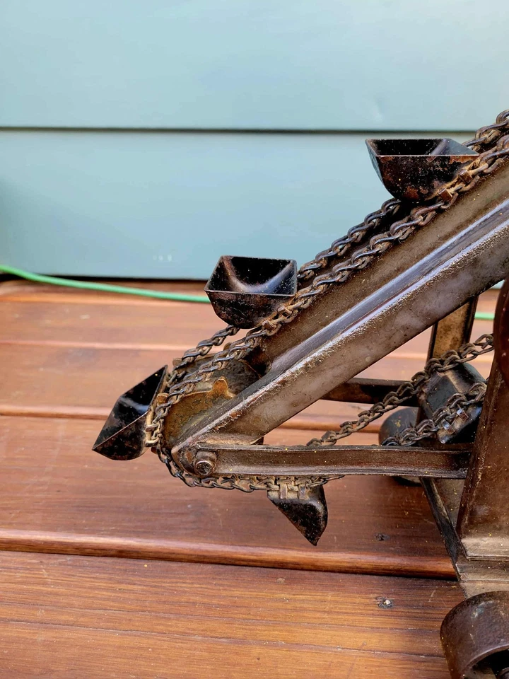 Vintage 1920s Buddy L Pressed Steel Sand Loader Toy - Image 2 of 4