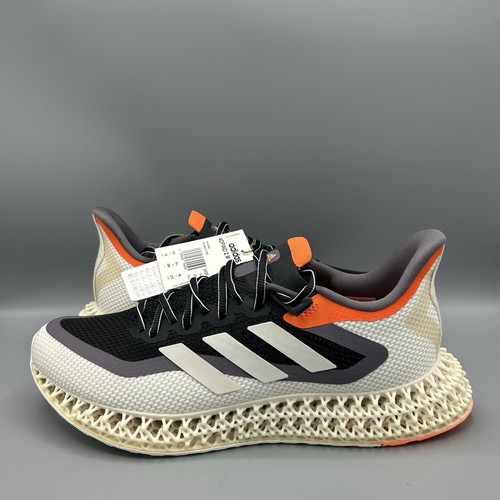 Chaussures de course Adidas 4DFWD 2 carbone noir nuage blanc baskets UK 9,5 EU 44 neuves