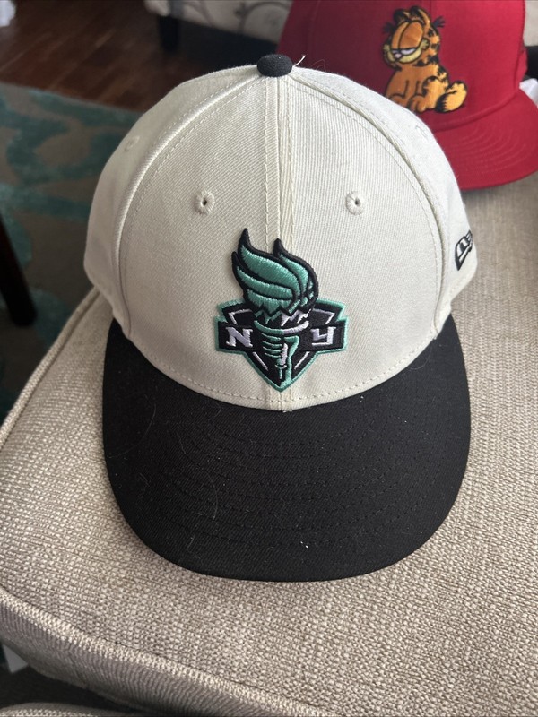 Unisex New Era Black New York Liberty Logo 9FIFTY Snapback Hat nwot awesome