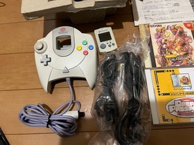 SEGA DreamCast Console (HKT-3000) & Controller with 2 games and BOX 0128