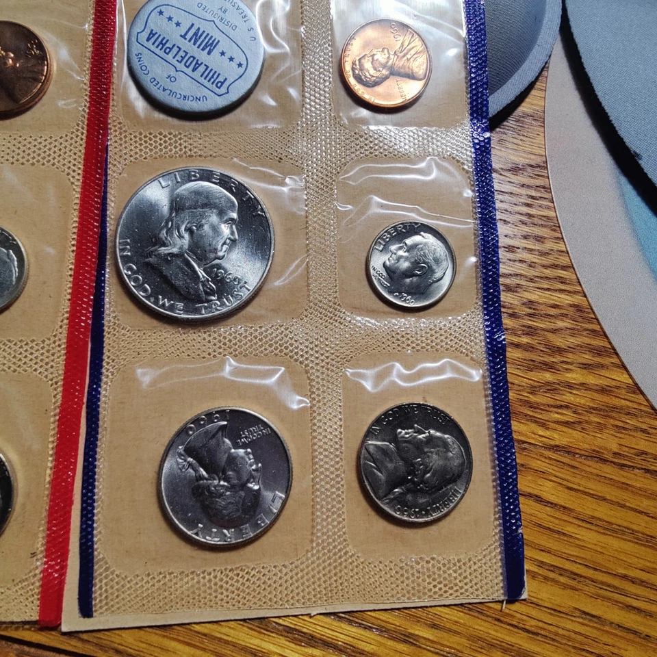 1960 P & D US Mint Set Uncirculated 10 Coin Set OGP 90% Silver Franklin, as pict - Image 2 of 4