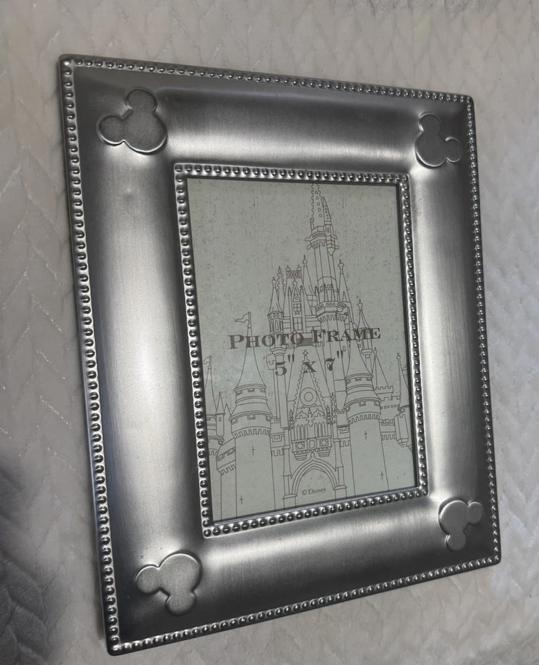 Marco de fotos de vidrio plateado de Mickey Mouse de Disney World 5x7 Foto 3 de 3