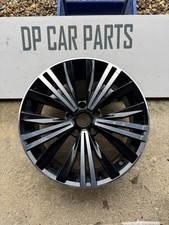 1x Genuine Volkswagen VW Tiguan Mk2 18” Alloy Wheel 7Jx18 5NA601025C