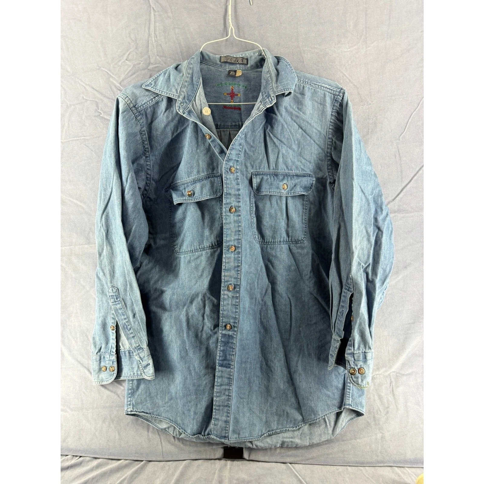 Vintage GH Bass Compass Denim Shirt Mens 15.5 Medium Blue Button Up Workwear - product detail image 1