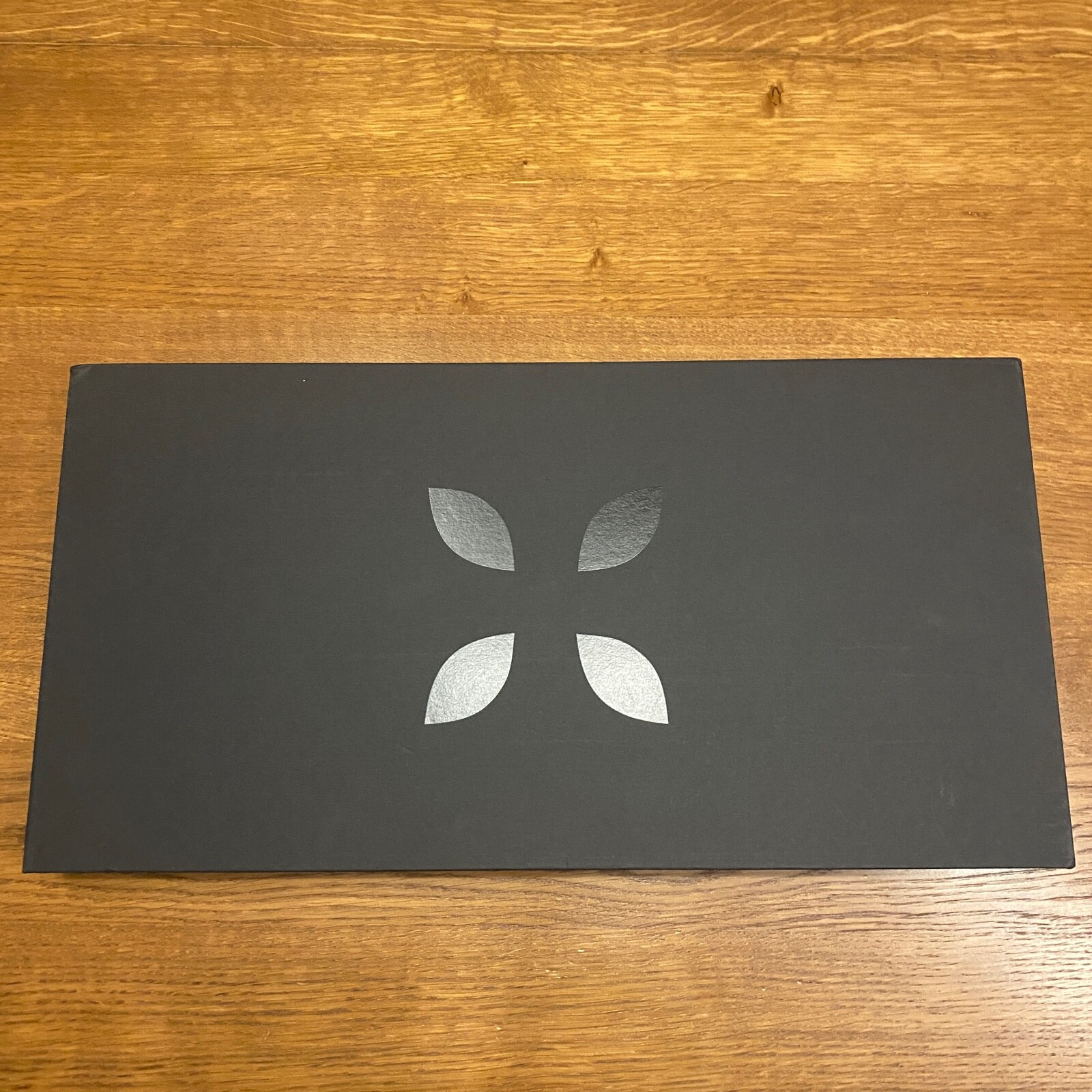 Planche à découper aspect teck Hedios 34cm pour apéritifs dinatoires - 4