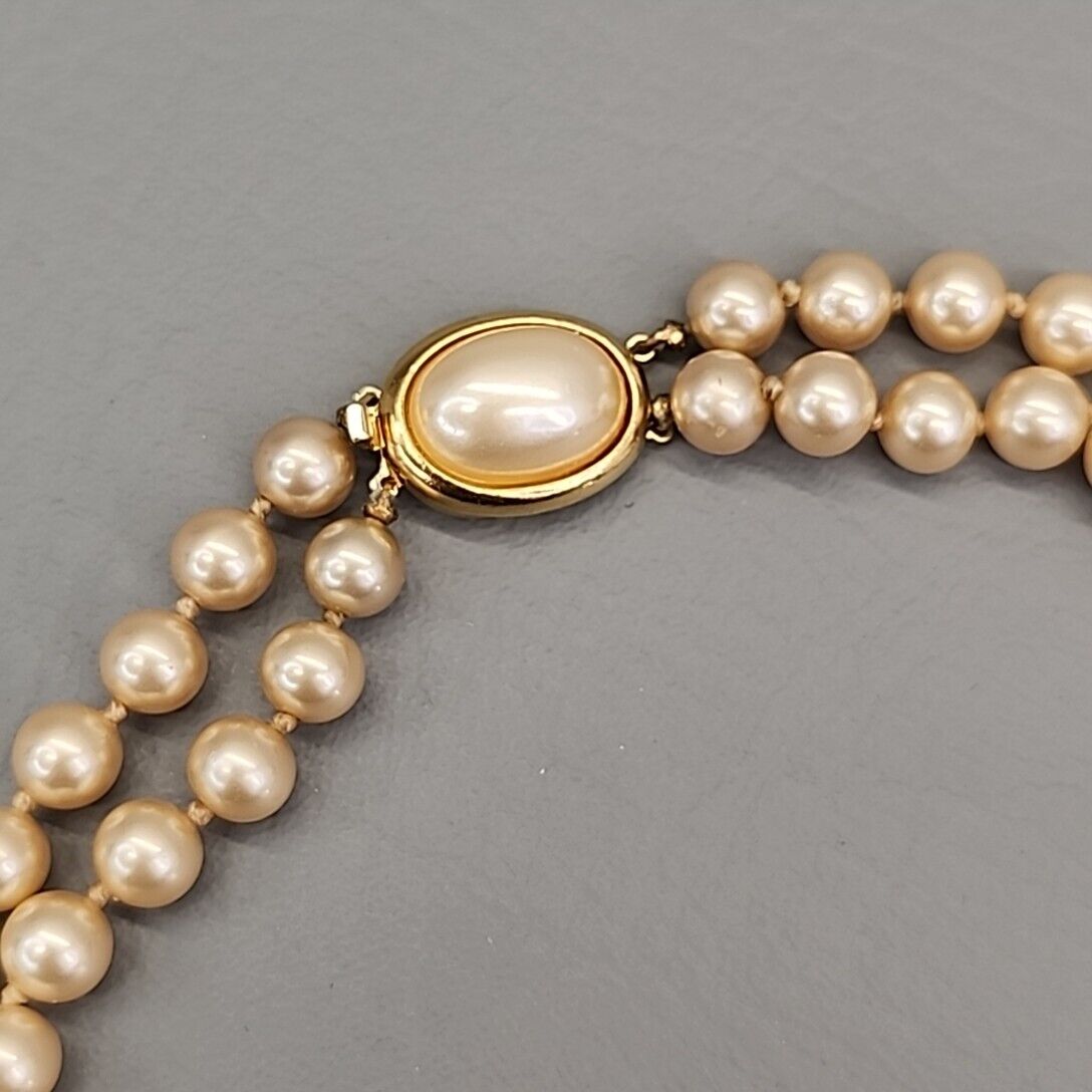 Trifari Beaded Necklace Vtg Imitation Pearl Cream… - image 10