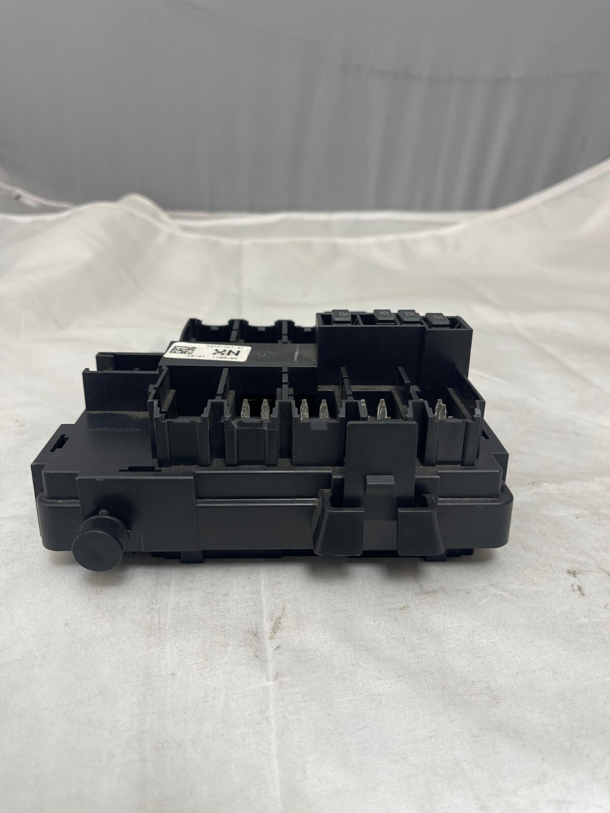 CHEVROLET CADILLAC 25781327 ORIGINAL JUNCTION BLOCK OEM | eBay 