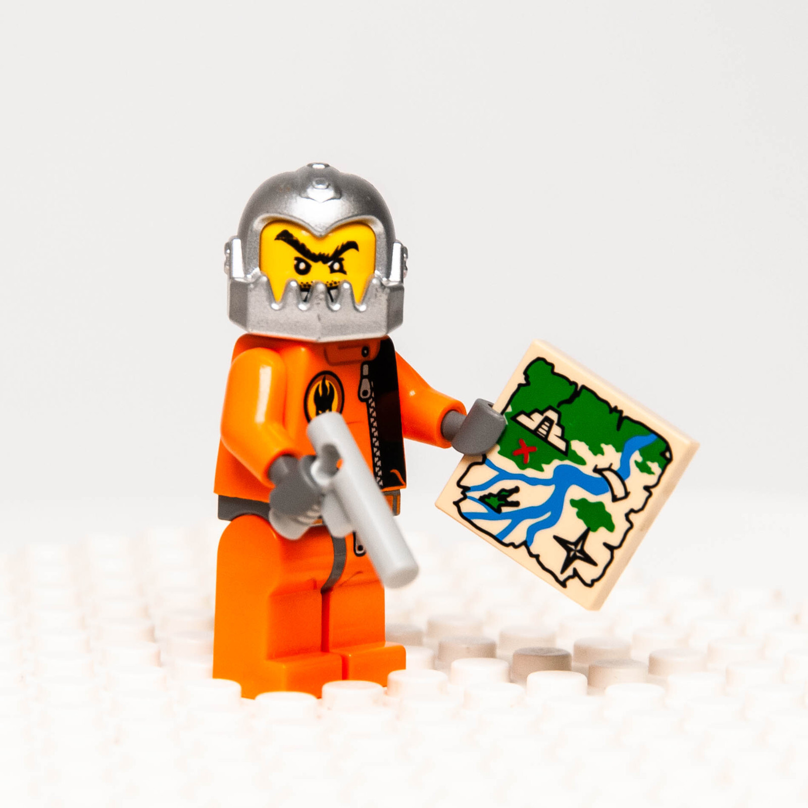 LEGO Agents Minifigure - Break Jaw (agt003)  w/ Mayan Aztec Map Villian