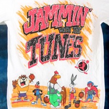 vtg 90s LOONEY TUNES BASKETBALL ALL -OVER PRINT T-Shirt S taz cartoon 2 Sided