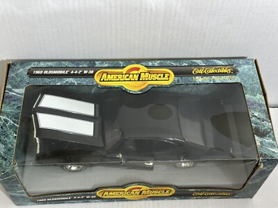 ERTL AMERICAN MUSCLE 1969 OLDSMOBILE 4-4-2 W-30 BLACK 1:18 DIECAST