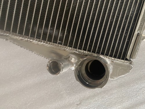 Right side RADIATOR for Porsche 911 996 997 Turbo C4S - Picture 5 of 6