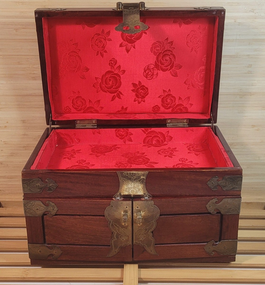 Vintage CHINESE JEWELRY BOX Rosewood & Brass with Hand Carved