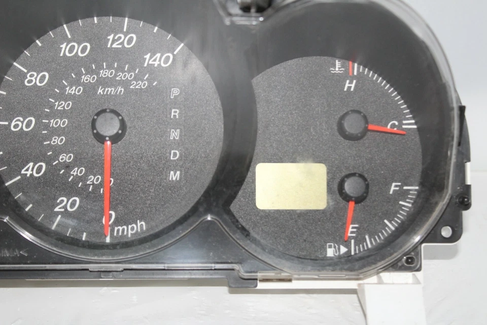 Cuadro de instrumentos velocímetro panel indicadores 04 05 06 Mazda 3 34.618 millas Foto 3 de 4