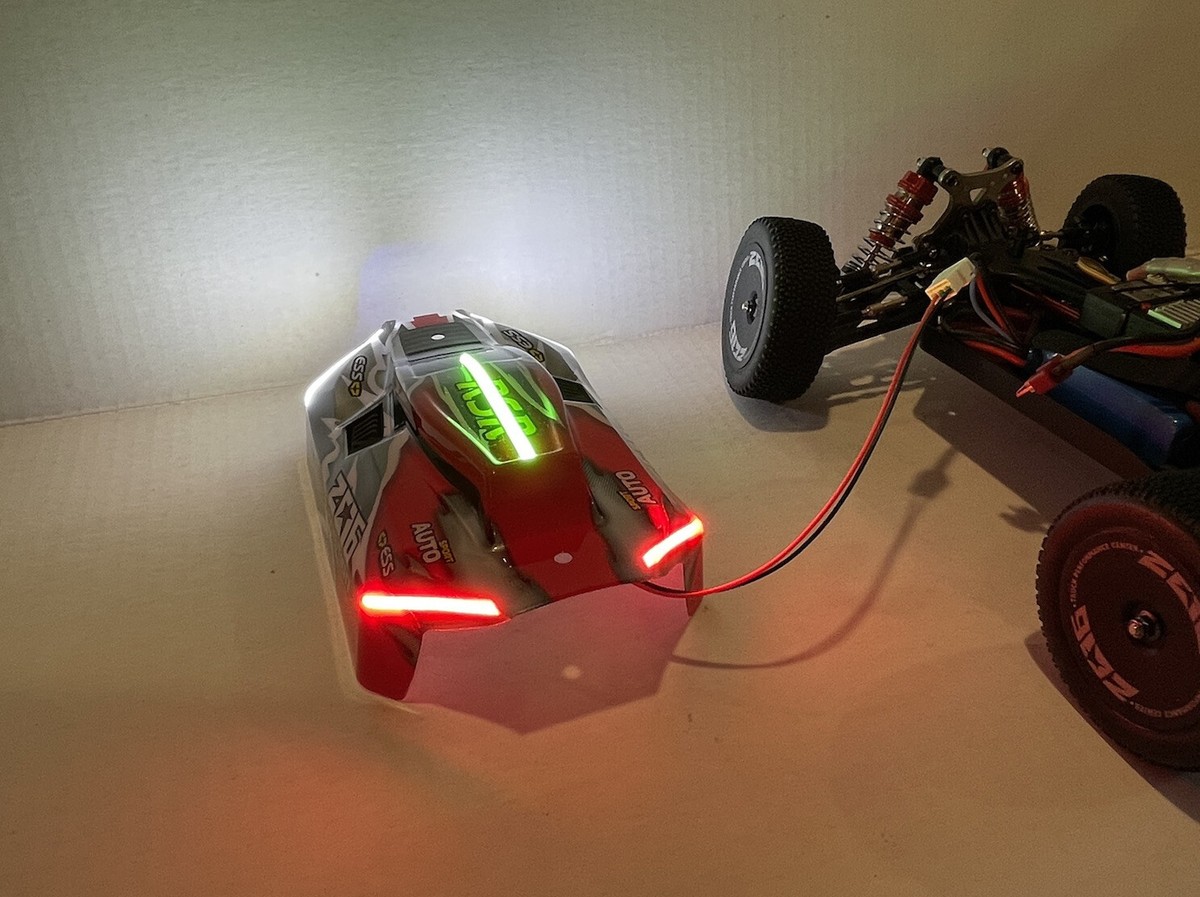 【結構速い！】wltoys 144001 Amazon.co.jp: WLtoys 144001 レーシングRCカー 1:14スケール