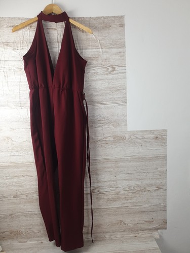 HALTER NECK CHOKER JUMPSUIT, Size 10 ,Pretty Little Things - 第 1/14 張圖片