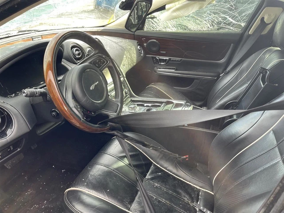 Radiator Fan Motor Fits 10-19 XJ 29194530 - Image 4 of 4