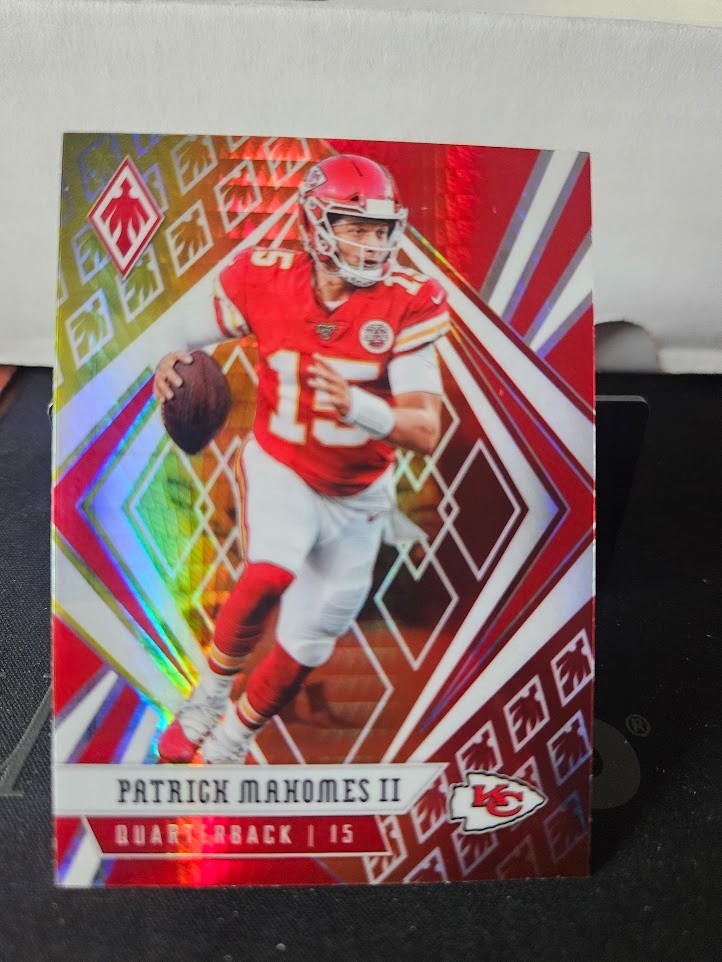 2020 Panini Phoenix Patrick Mahomes II Fire Burst #45 Kansas City Chiefs