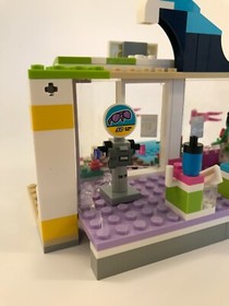 Lego Set #41315 - Friends - Heartlake Surf Shop - 100% Complete with Minifig