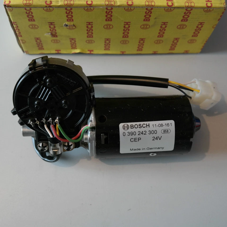 Moteur essuie-glace Bosch neuf et origine 0390242300 - Photo 1/1